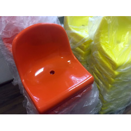 Сиденье пластиковое стадионное (2 точки крепления)