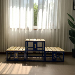 Пьедестал почета уличный (каркасный)