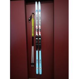 Комплекты лыжные для школ (лыжи + палки + крепления)