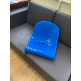 Кресла пластиковые для стадиона 30 шт (триколор)